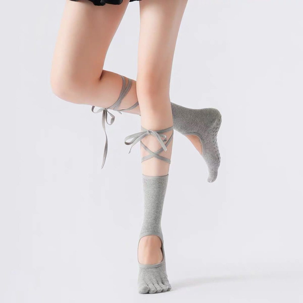 Lace-up Ballet Yoga Socks Wome - đánh giá và giá Yoga In Fitness